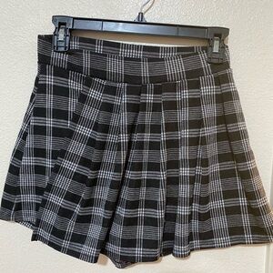 Popular 21 Plaid Mini Skort